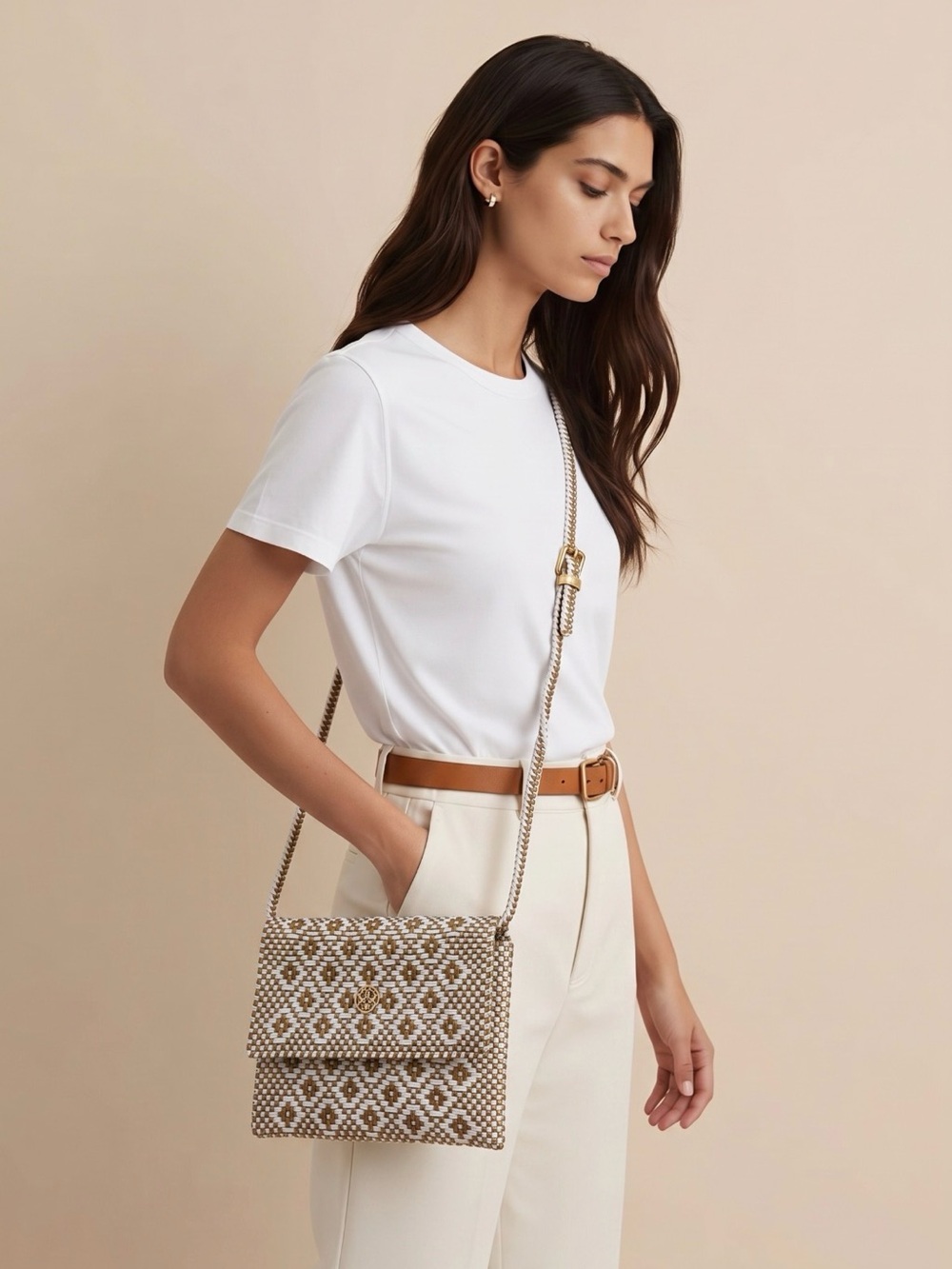 Woven Crossbody Bag in Beige and White - Women Bags & crème shop item NWOT